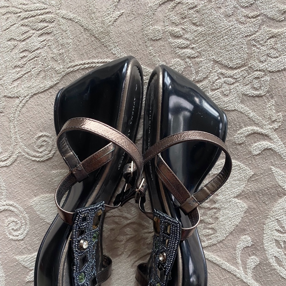 Platform Sandals - Picture 4 of 6